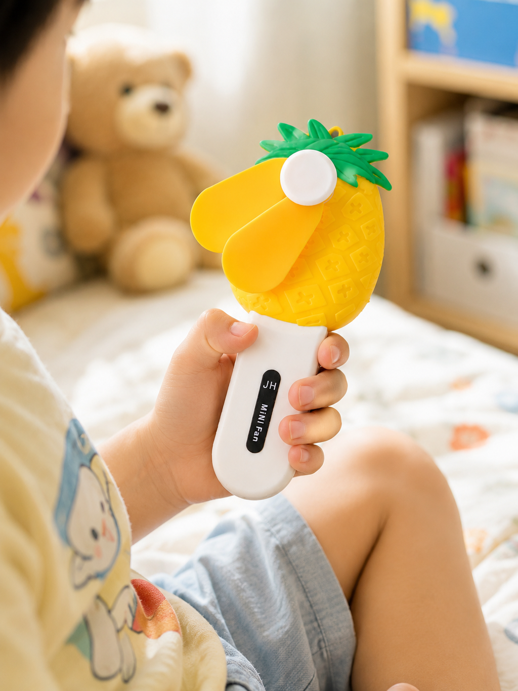 Pineapple Pocket Fan – Adorable Travel Cooling Fan for Kids & Adults