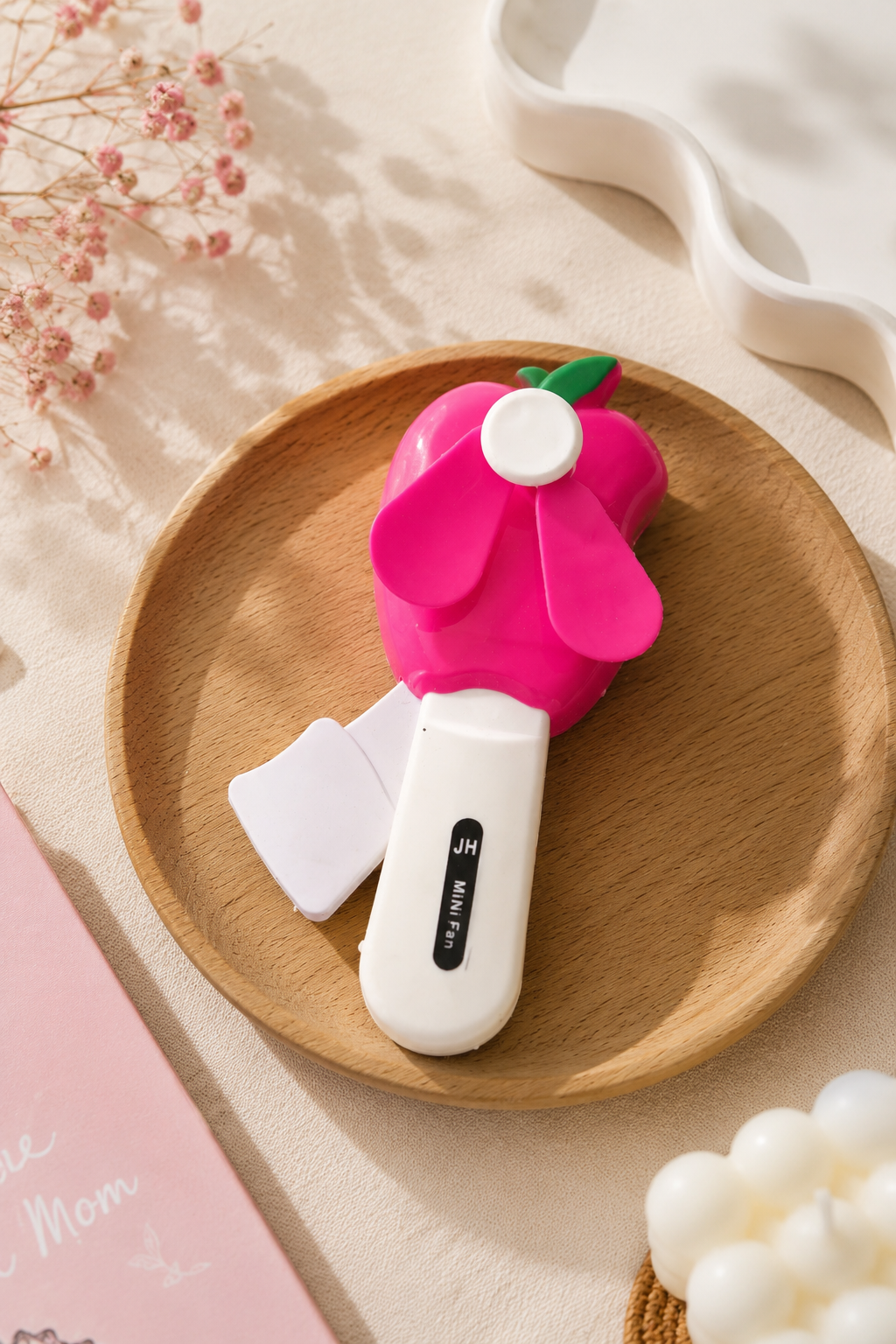 USB rechargeable strawberry fan for girls travel gift India – Citydrop