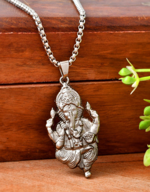 New Special Design Ganpati Necklace